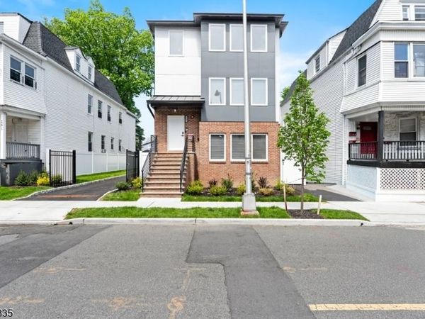 263 N 19TH THIRD FLOOR, East Orange, NJ 07017