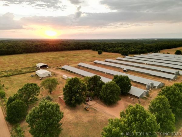 68400 E 330th Road , Jay, OK 74346