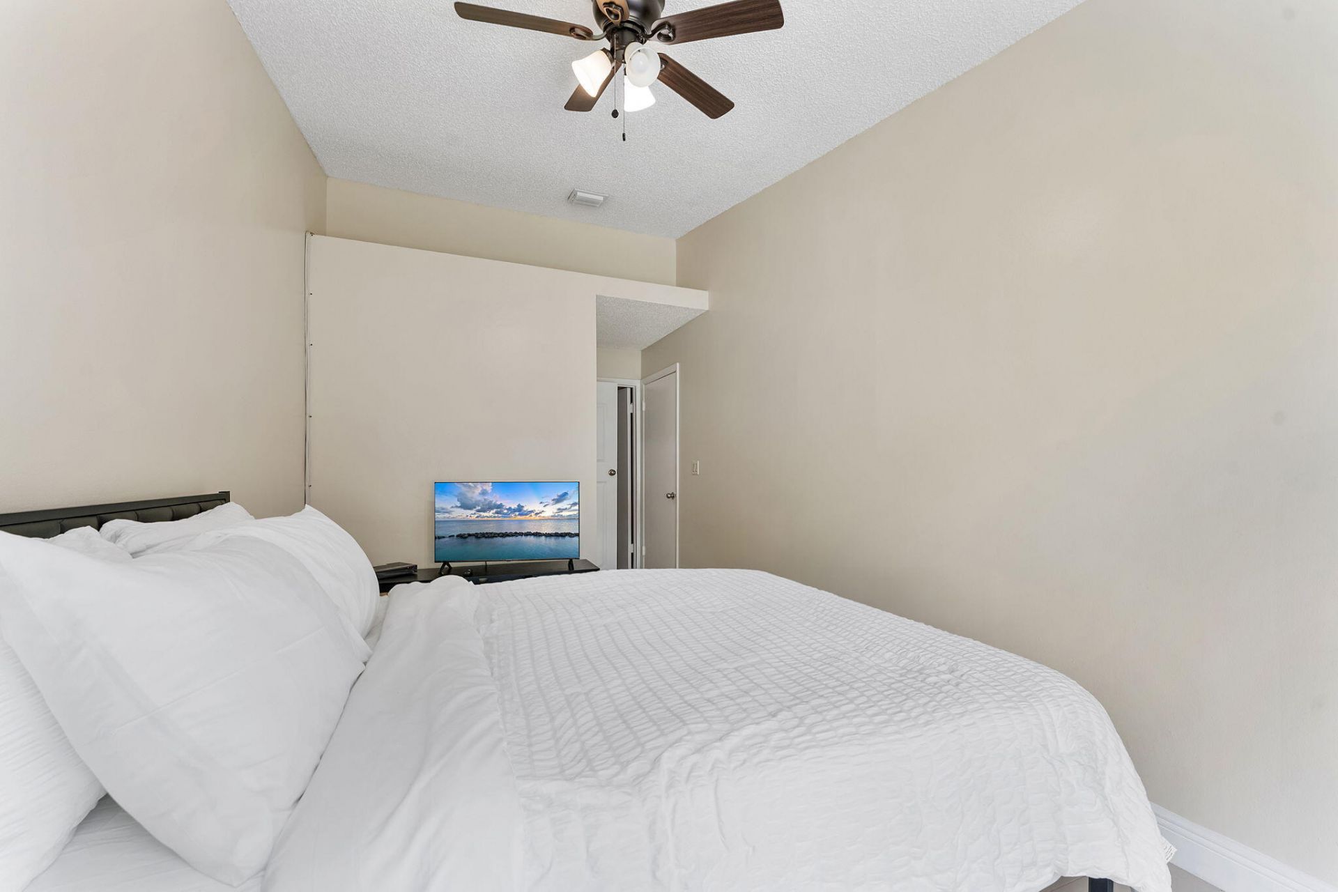 3648 NW 83rd Lane, Sunrise, FL 33351 Photo