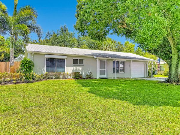 1719 SE Lullaby Terrace, Port St. Lucie, FL 34952