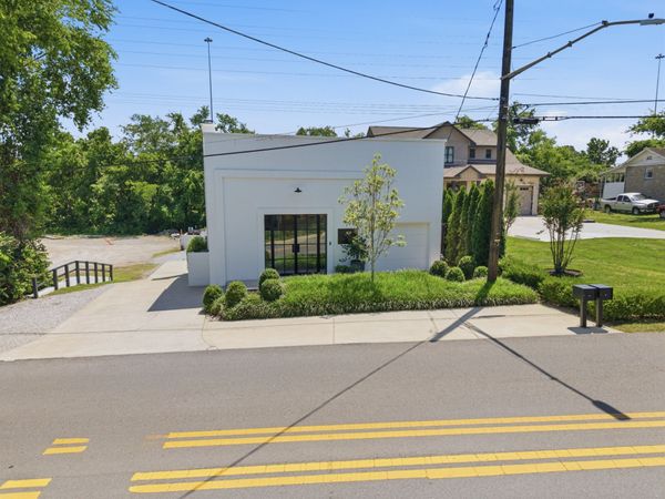 829 Gale Ln , Nashville, TN 37204