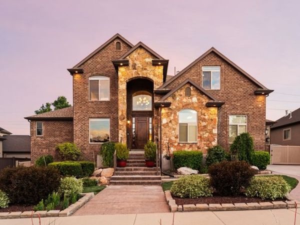 1247 W ALTA CREEK CIR S, South Jordan, UT 84095