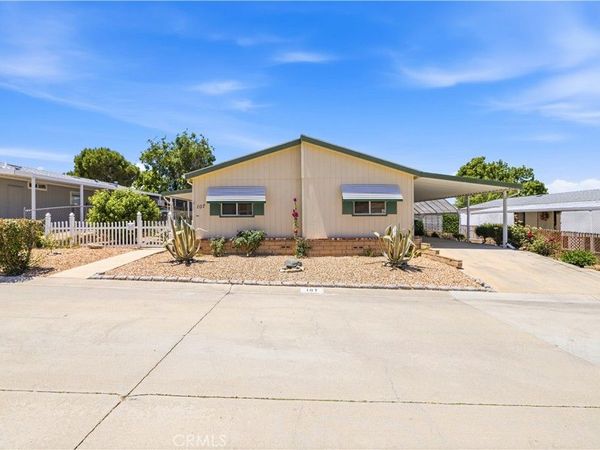 1030 E Avenue S, Palmdale, CA 93550