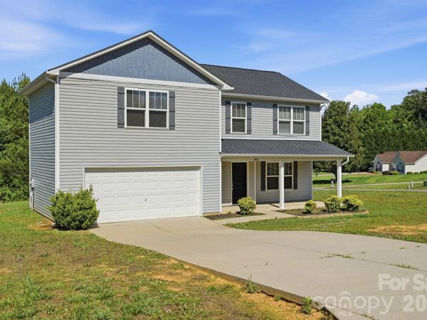 502 Coffeetree Lane , Stanley, NC 28164