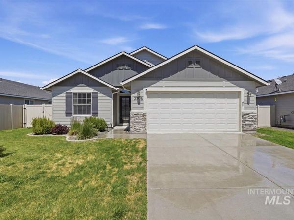 3306 W Remembrance Dr, Meridian, ID 83642