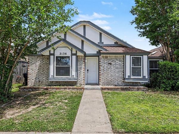 2136 Meench Drive, Moore, OK 73170
