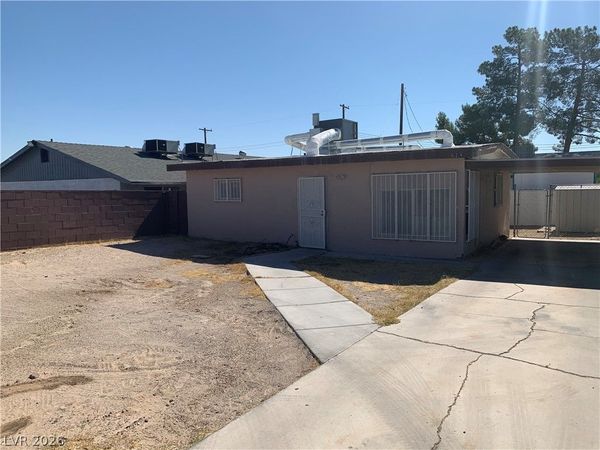 624 N 11th Street, Las Vegas, NV 89101