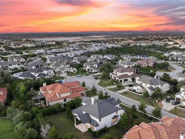 307 Dolcetto CT, Lakeway, TX 78738