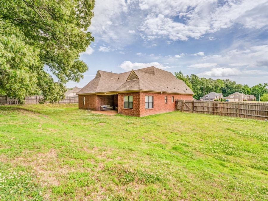Property Image 37