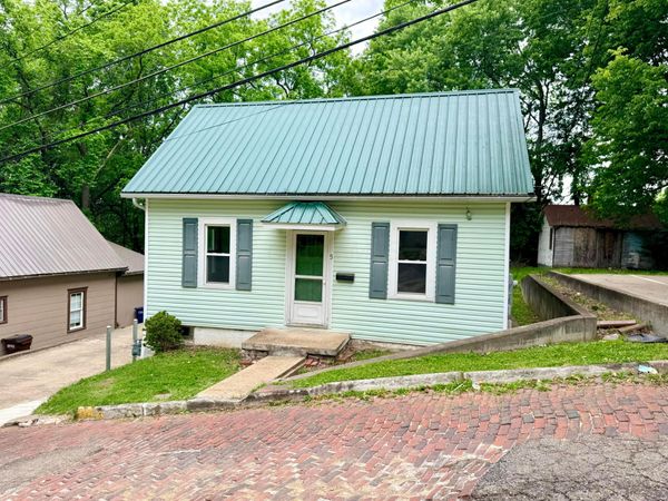 5 Smith Street , Athens, OH 45701