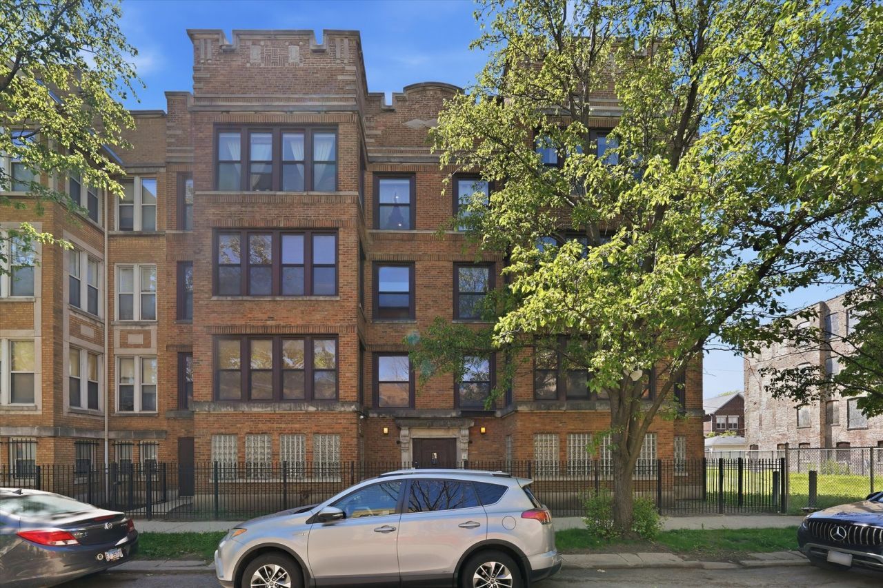 4740 S Ingleside Avenue, Unit 3S, Chicago, IL 60615 Main Photo