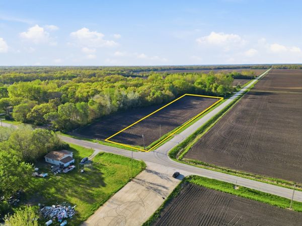 4476 S 16000e Road, Pembroke Twp, IL 60958