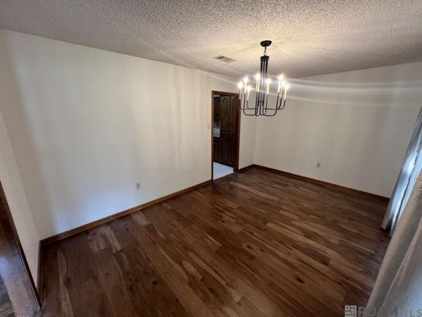13936 Cayuga Dr, Baker, LA 70791