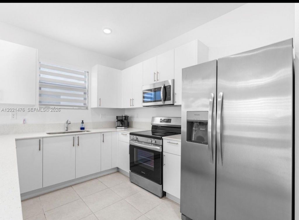 14884 SW 162nd St, Miami, FL 33187 Photo