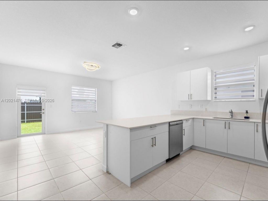 14884 SW 162nd St, Miami, FL 33187 Photo