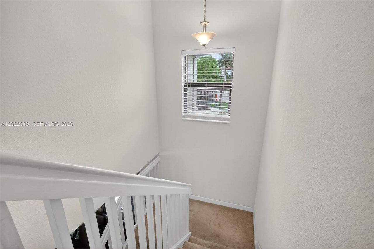10400 W 35 Way , Hialeah, FL 33018 Photo