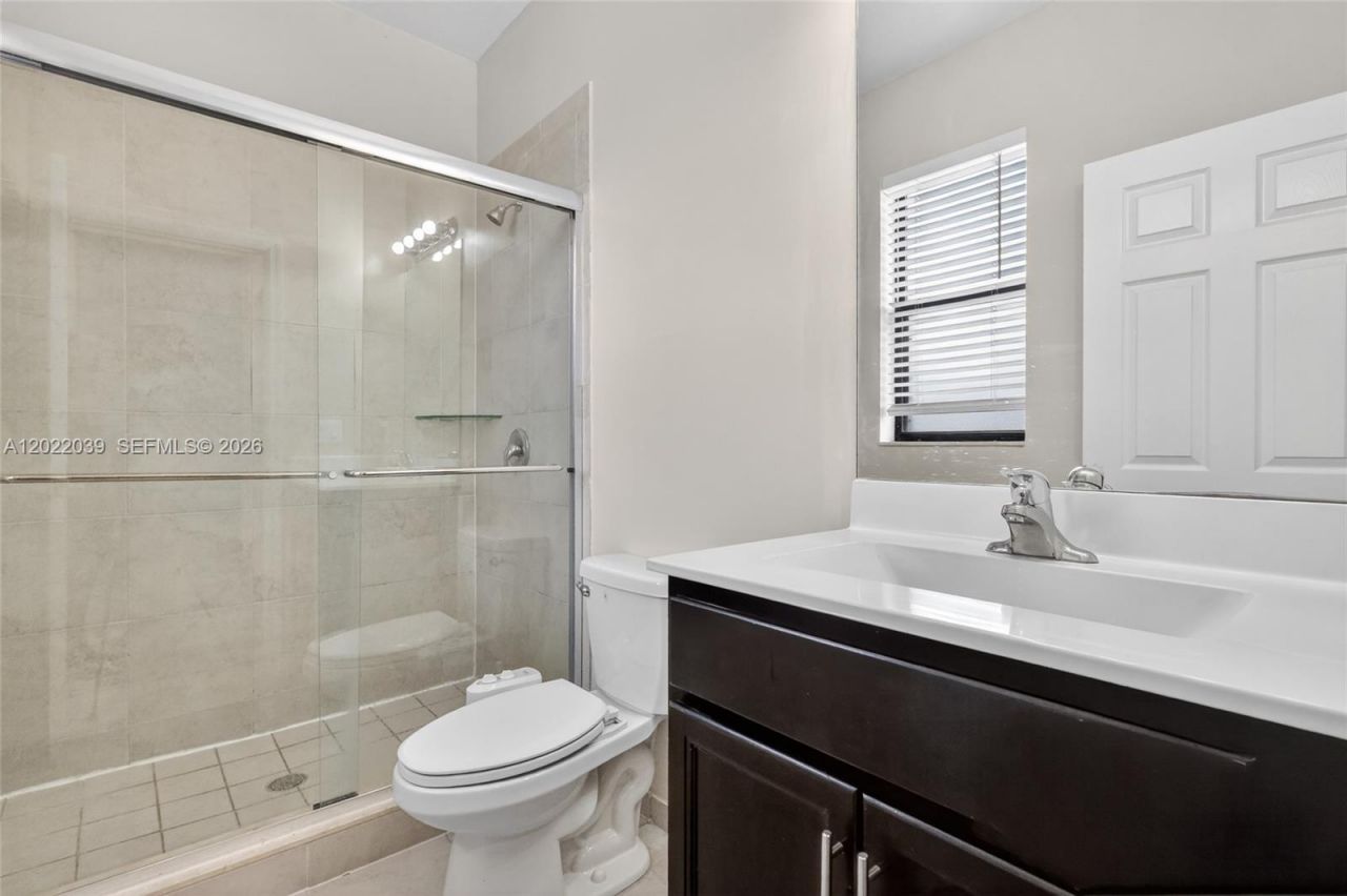 10400 W 35 Way , Hialeah, FL 33018 Photo
