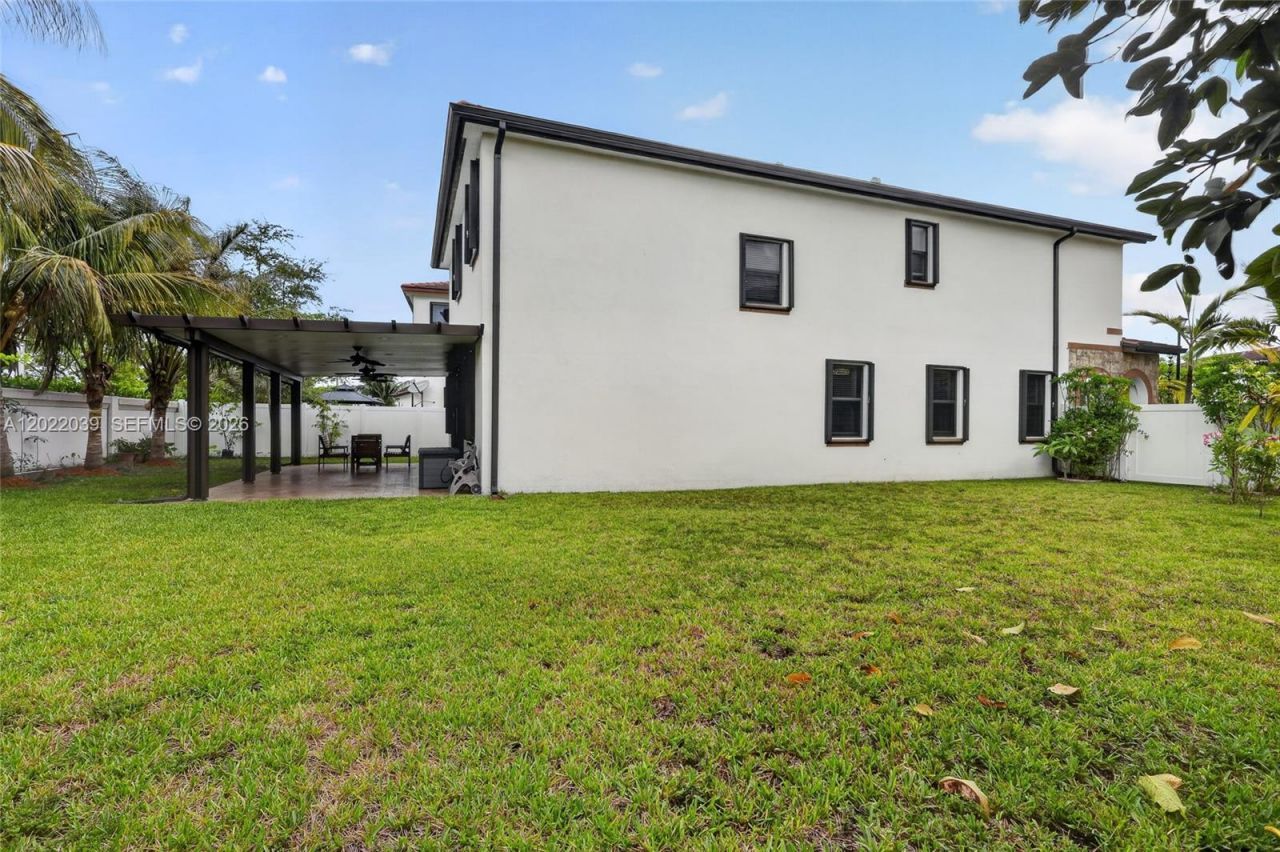 10400 W 35 Way , Hialeah, FL 33018 Photo