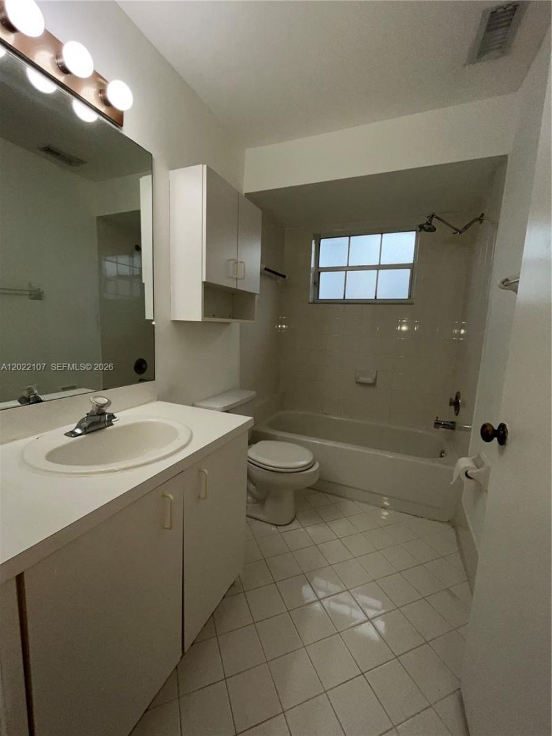 21565 SW 87th Ct , Cutler Bay, FL 33189 Photo