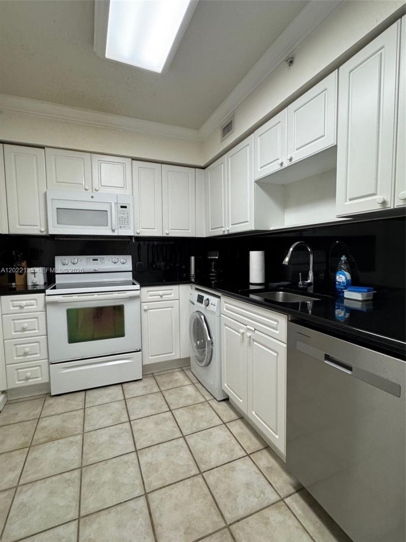 2501 S Ocean Dr , Unit 328, Hollywood, FL 33019 Photo