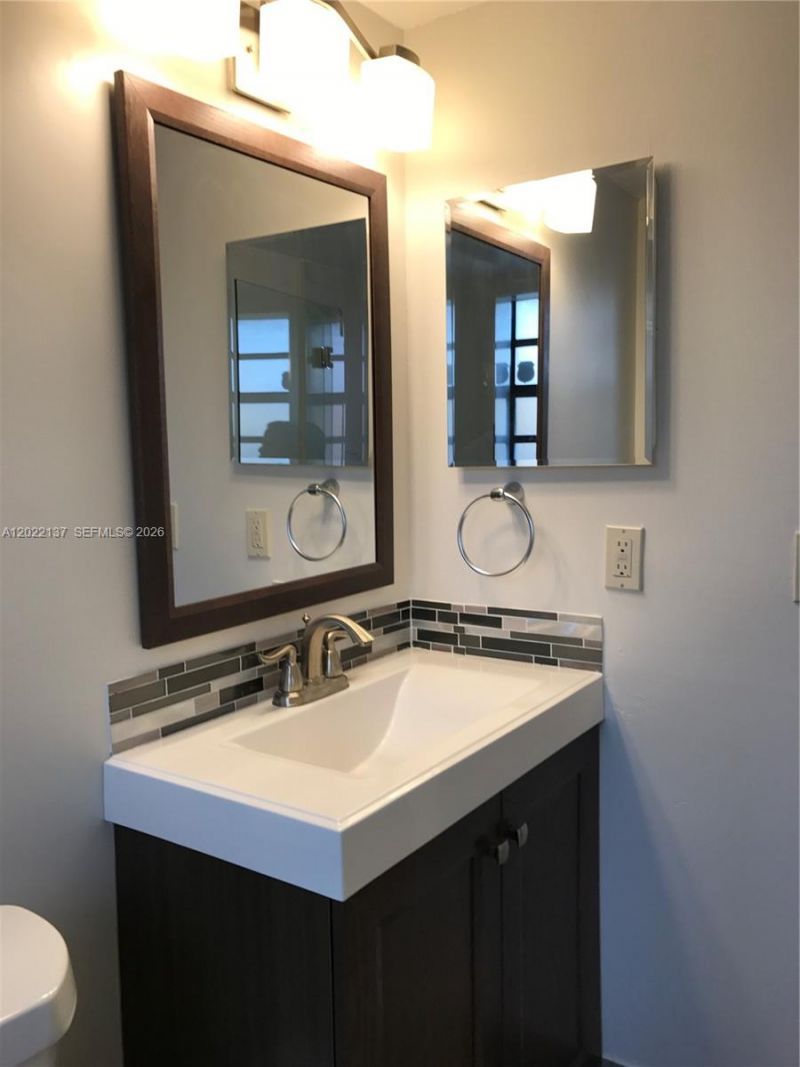 18224 Mediterranean Blvd, Unit 2-17, Miami, FL 33015 Photo