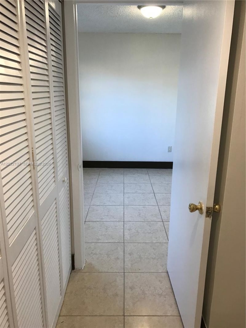 18224 Mediterranean Blvd, Unit 2-17, Miami, FL 33015 Photo