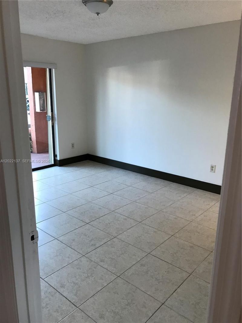 18224 Mediterranean Blvd, Unit 2-17, Miami, FL 33015 Photo