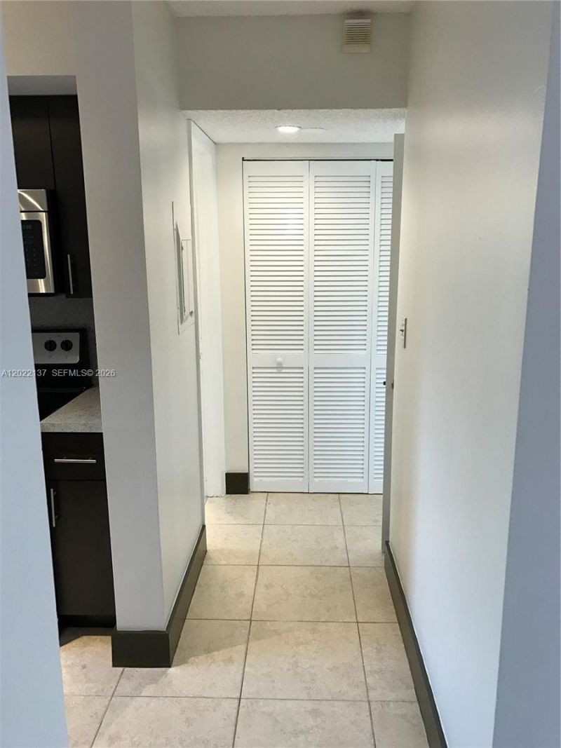 18224 Mediterranean Blvd, Unit 2-17, Miami, FL 33015 Photo