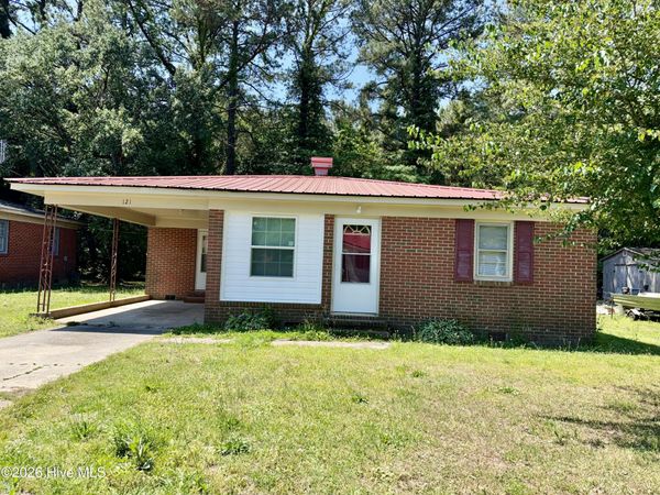 121 Anne Street , Plymouth, NC 27962