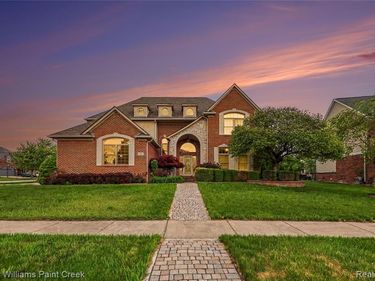21257 Gentry Drive , Macomb Twp, MI 48044