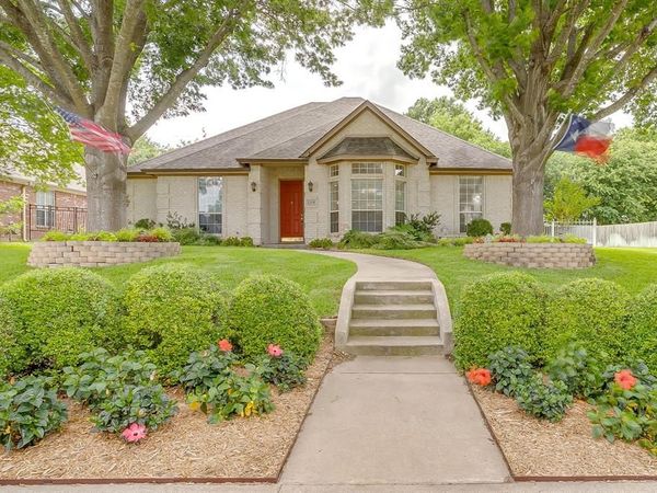 1108 Canton Road, Cleburne, TX 76033