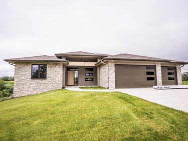 54901 GLOVER Road, GLENWOOD, IA 51534