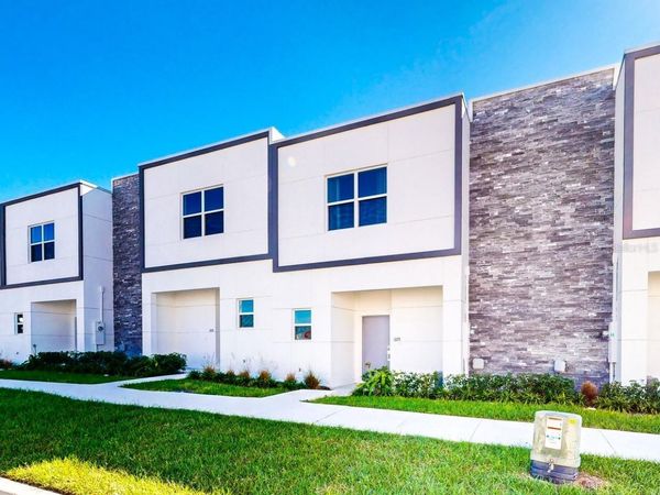 605 TRIKOMO DRIVE , DAVENPORT, FL 33896