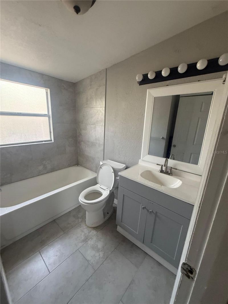 2220 20th Street S, Saint Petersburg, FL 33712 Photo