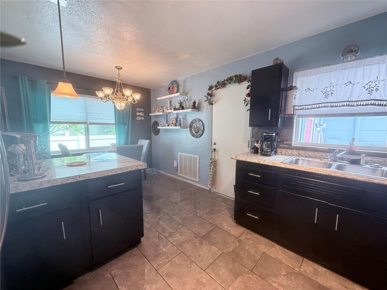 1428 38th Avenue N, Saint Petersburg, FL 33704 Photo