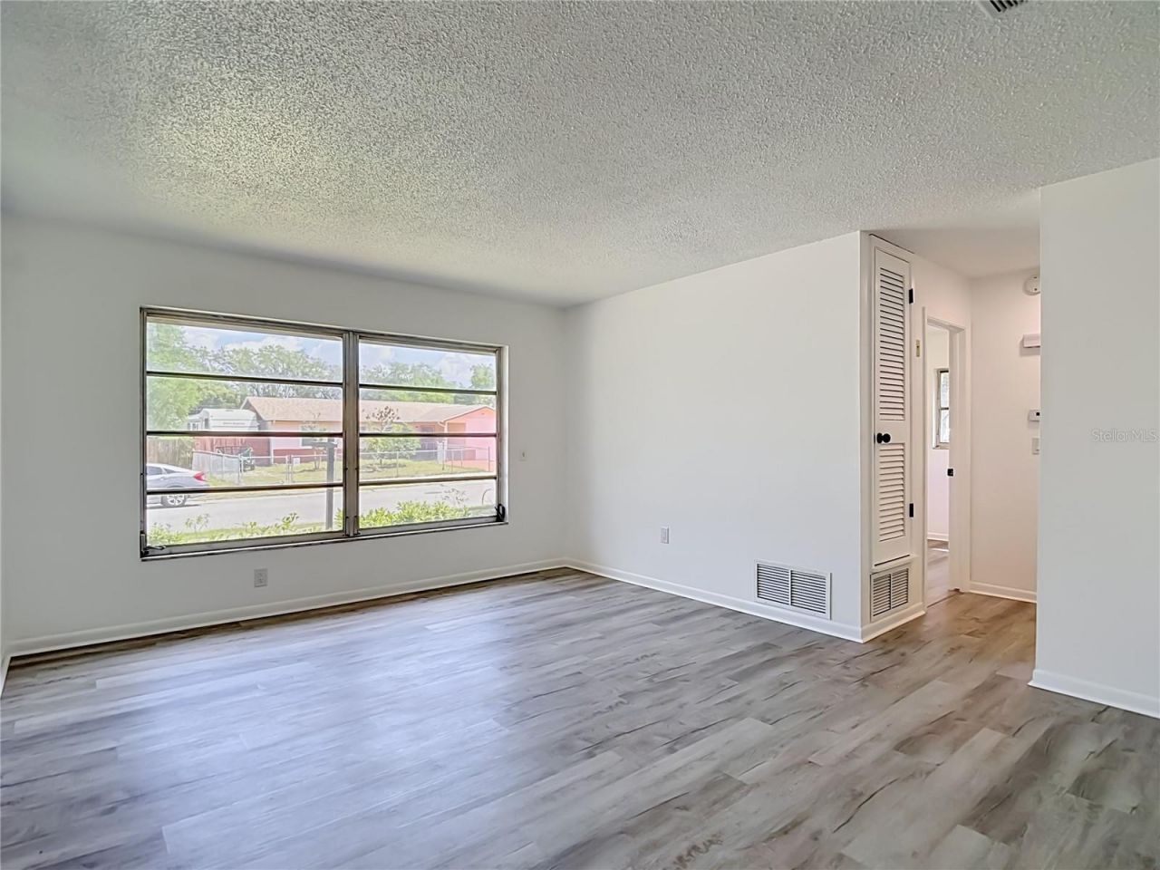 4119 E 98th Avenue , Tampa, FL 33617 Photo