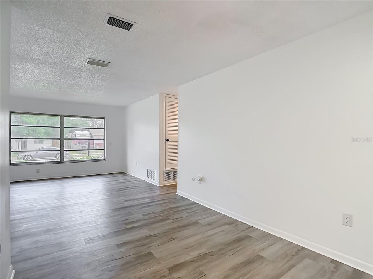 4119 E 98th Avenue , Tampa, FL 33617 Photo
