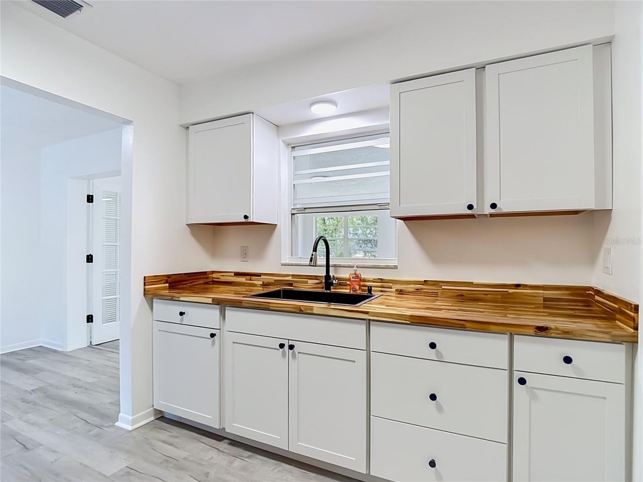 4119 E 98th Avenue , Tampa, FL 33617 Photo