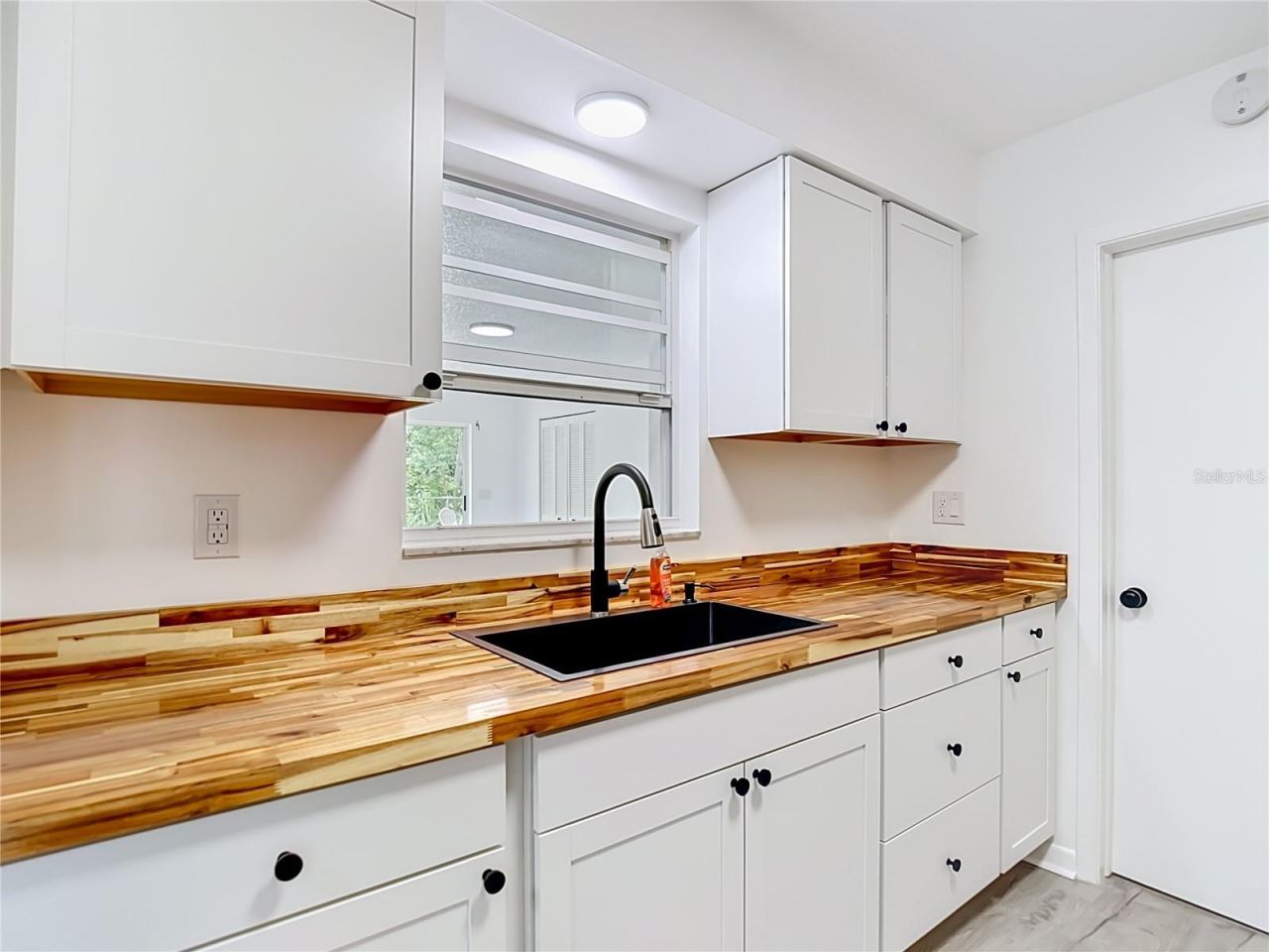 4119 E 98th Avenue , Tampa, FL 33617 Photo