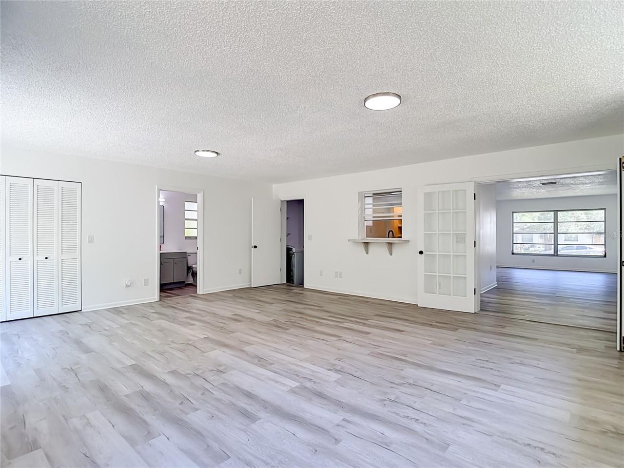 4119 E 98th Avenue , Tampa, FL 33617 Photo