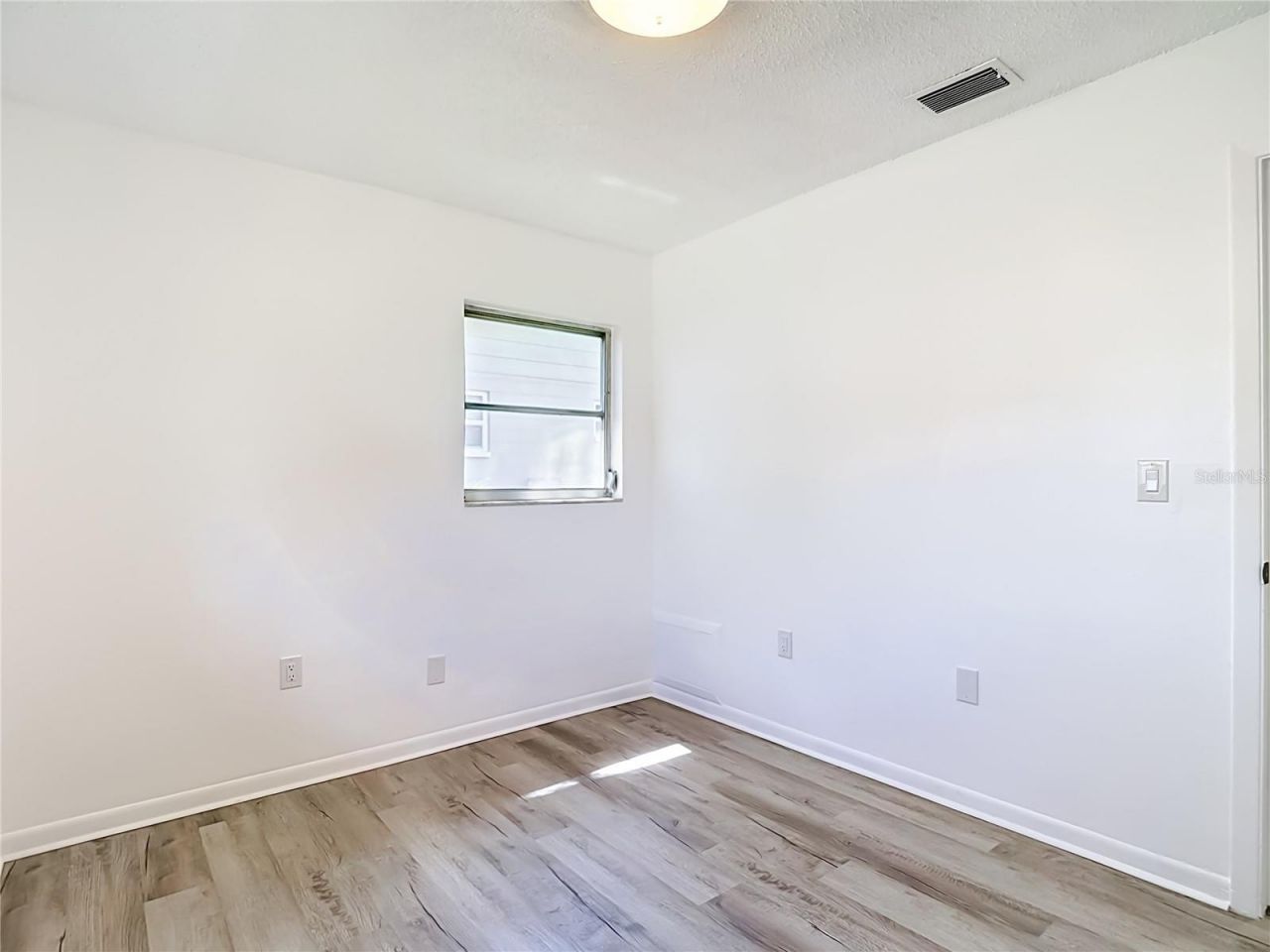 4119 E 98th Avenue , Tampa, FL 33617 Photo