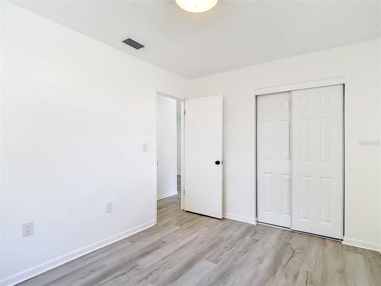 4119 E 98th Avenue , Tampa, FL 33617 Photo