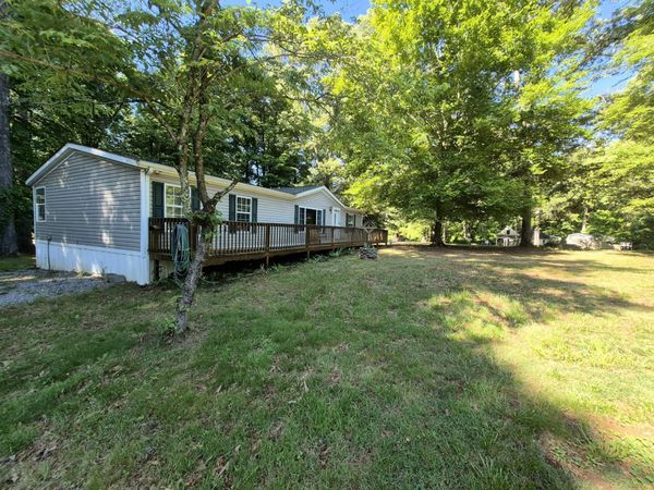 300 Snug Harbor TRL , Moneta, VA 24121