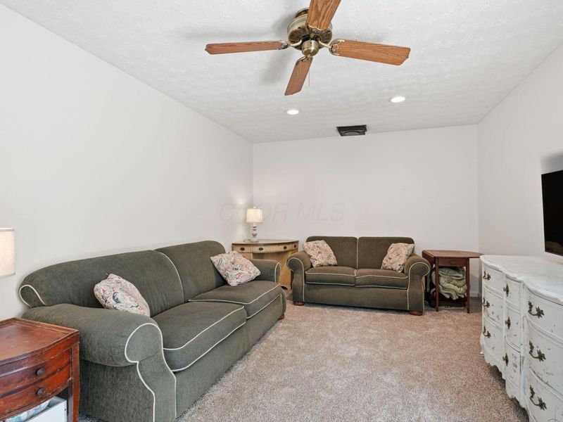 683 Woodside Drive SW, Pataskala, OH 43062 Photo 29
