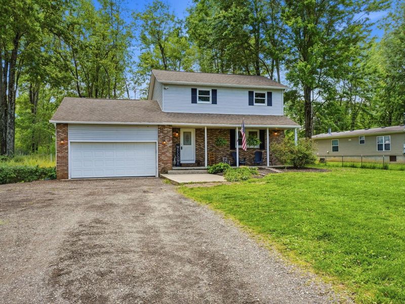 683 Woodside Drive SW, Pataskala, OH 43062 Photo 3