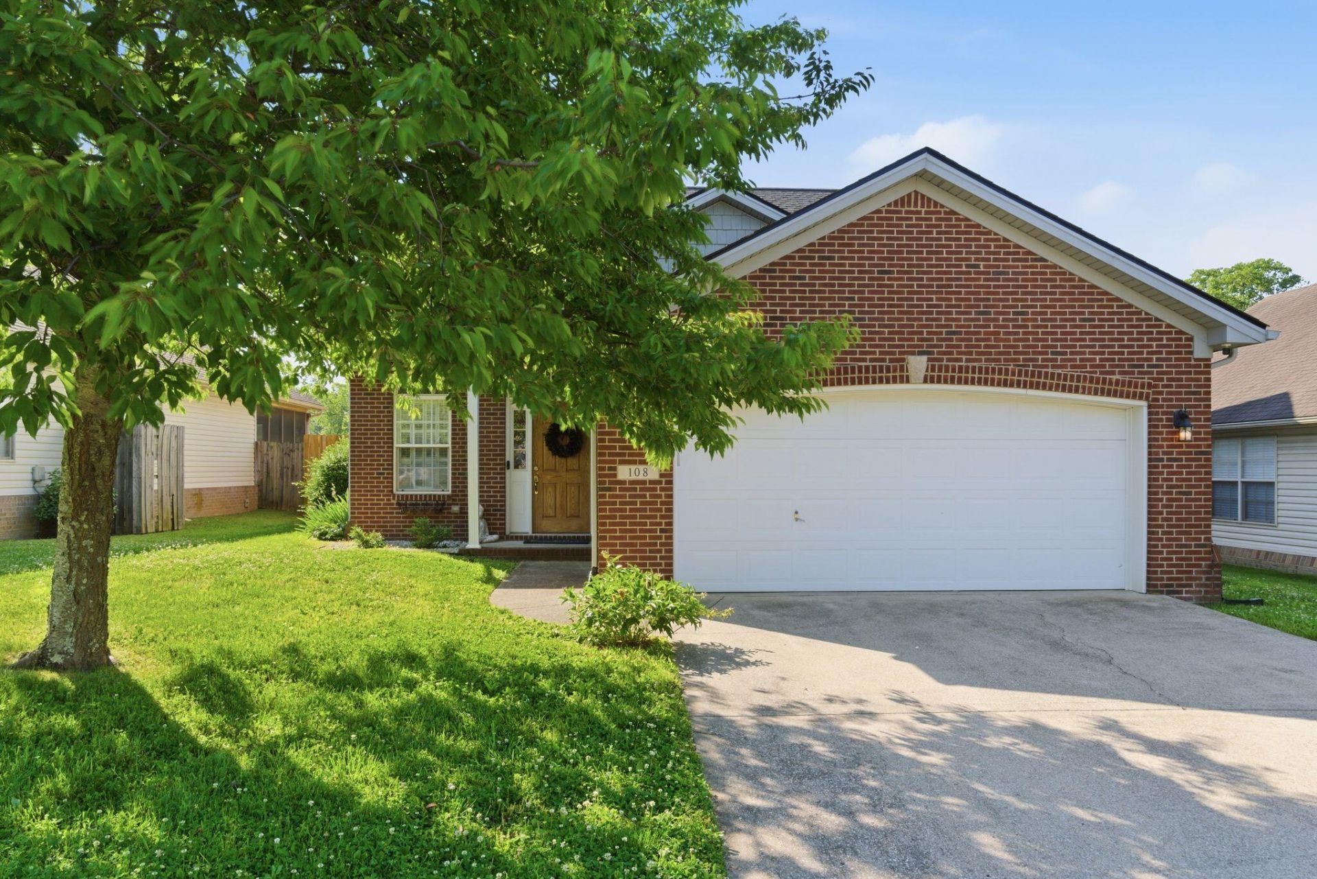 108 Back Stretch Drive, Georgetown, KY 40324 Main Photo