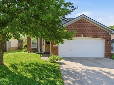 108 Back Stretch Drive, Georgetown, KY 40324