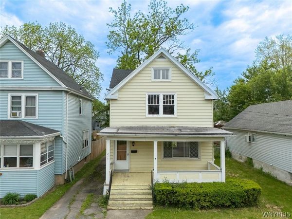 2215 South Avenue , Niagara Falls, NY 14305