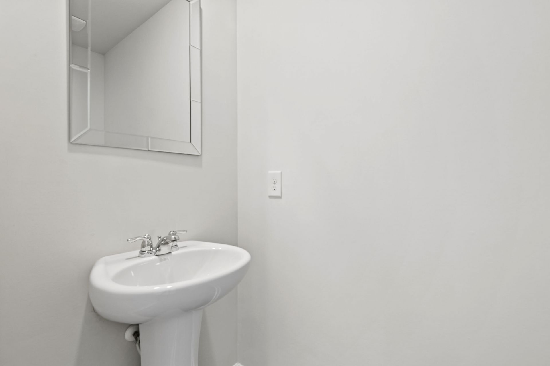 163 Rosefield Court Photo 12