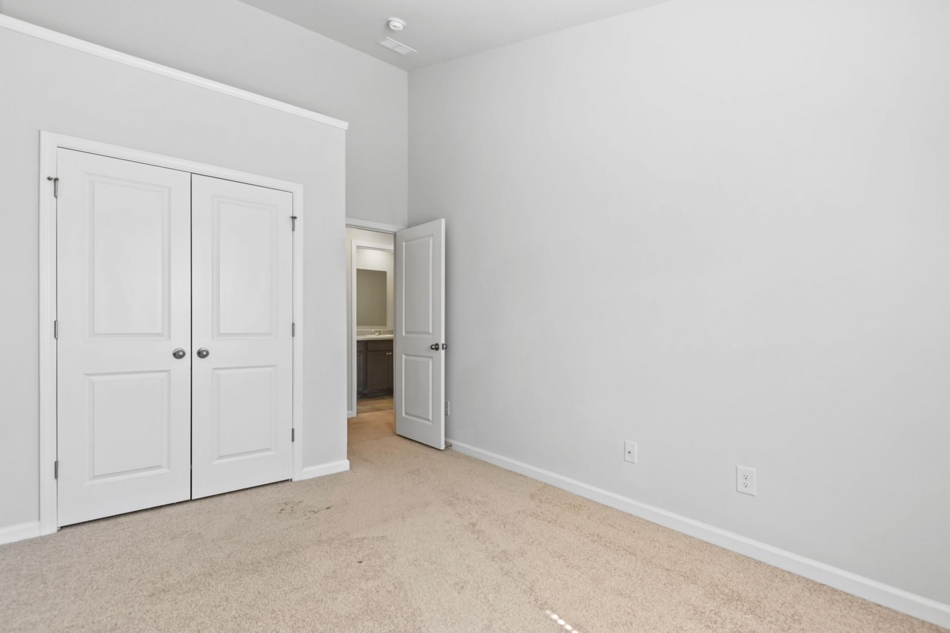 163 Rosefield Court Photo 24